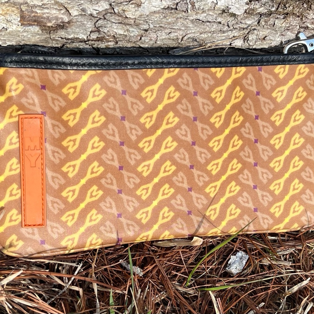 Designer Michelle & Yvette Oil Cloth Women’s Clutch